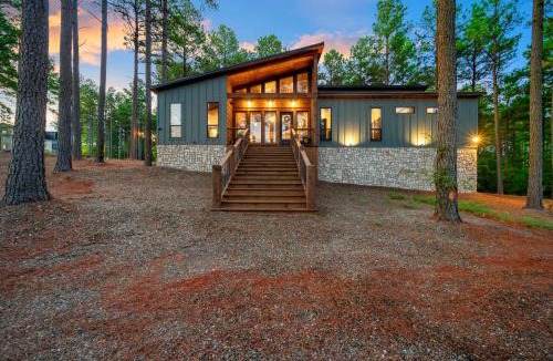 Pickens House | Nectars Ridge - Heated Pool, Hot Tub, Ping Pong, Arcade