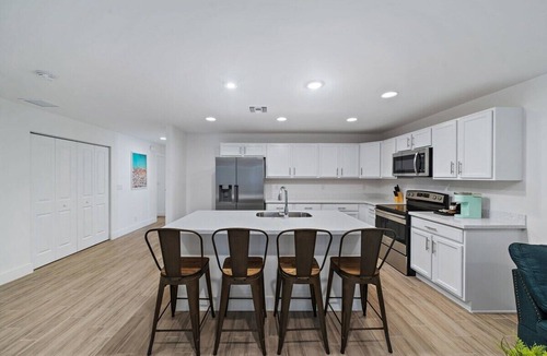 West Palm Beach House | *New Construction Home* 10 to Beach 5 to Downtown
