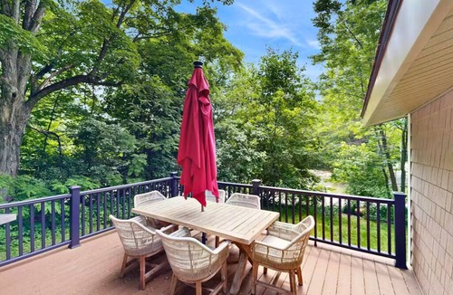 Cranmore Birches Ski Chalet | NEW Cranmore Basecamp Ski/Downtown/Central