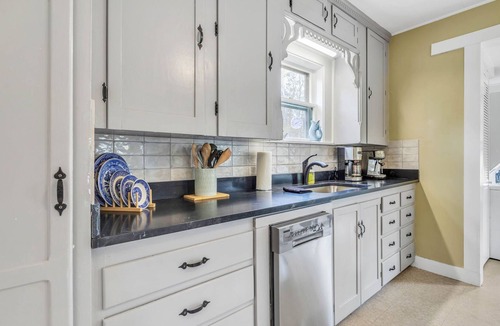 Winter Harbor House | New! Grindstone Bungalow