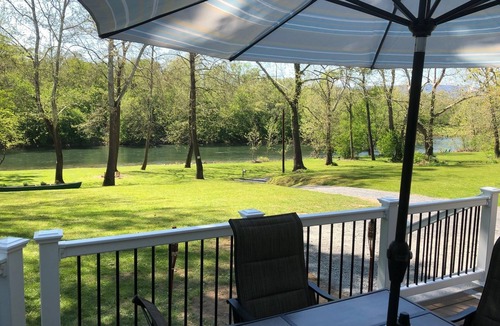 Shenandoah House | New Hot tub-Riverfront-Luray Caverns-Massanutten-Hike SNP-Best fishing around