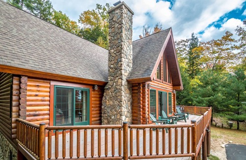 Intervale Cabin | New listing - Beautiful Spacious Custom Log Cabin.