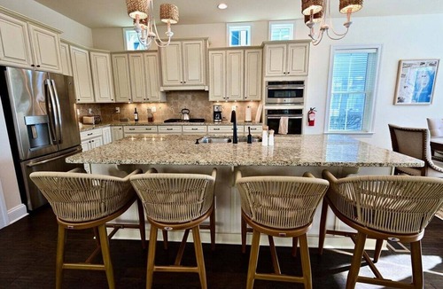 Sun Ridge House | New Listing * Stunning Bayside Resort 5BR Beach House w 4 Full B