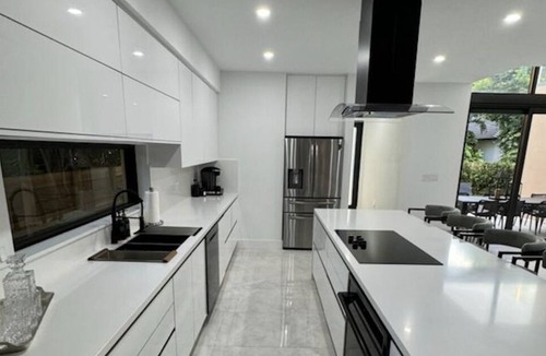 Douglas Villa | NEW Luxe Villa w/Pool, Billiards, Ping Pong & More