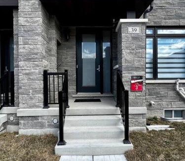 Brampton Apartment | New Luxurious Studio Apartment