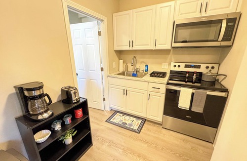 West Lebanon Apartment | New Remodel - Mins to DHMC & Hanover - Explore NH