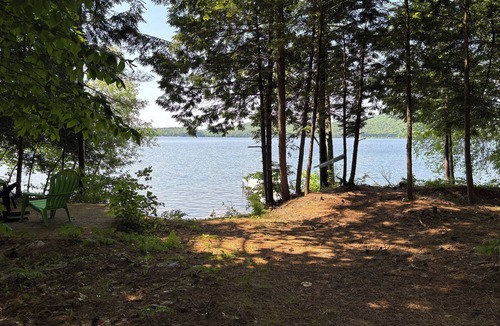 Waterford Cottage | New rental on desirable Keoka Lake: Lovely lakefront cottage 4BR, 2BA