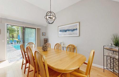 Mews Village House | New Seabury Escape