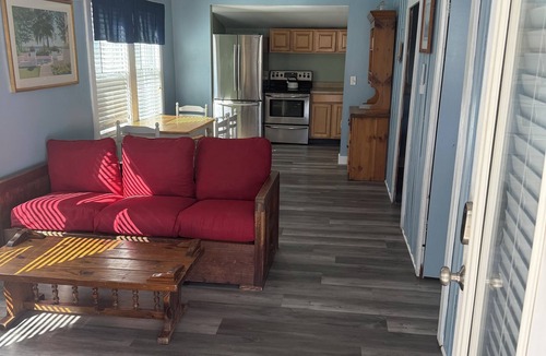 Hampton Cottage | New to VRBO! Charming 2 bedroom cottage just steps from the beach!