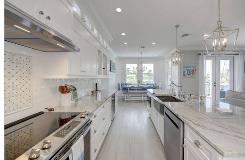 Stuart House | New Waterfront 3BR townhouse with boat dock and private heated pool!