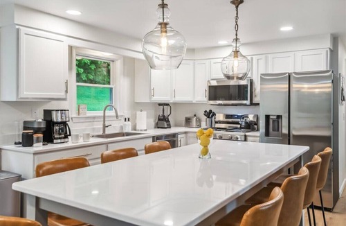 Stowe Village Historic District House | Newly Remodeled 5bed Walkable to Stowe Village