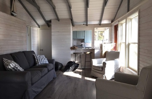 Ashfield-Colborne-Wawanosh Cottage | Newly-Renovated Beach Front Escape