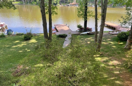 Locust Grove House | Newly Renovated Lakefront Home with Kayaks and Paddleboards