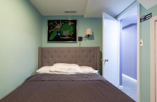Montpelier Apartment | NYC Living Style in Laurel