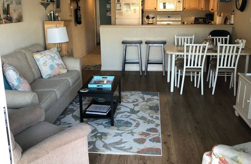 New Smyrna Beach House | Ocean View 2BR 2BA, CANCELLATION! JULY 7-11, 3 Night Min, BBQ by the Pool, MORE!