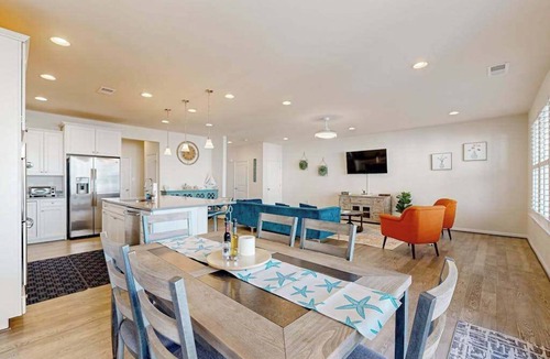 Frankford House | Ocean View Beach Club house with shared pool, sports courts, & gym