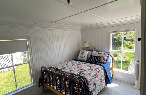Peaks Island Cottage | Ocean View Cottage on Peaks Island STHR005511-2023