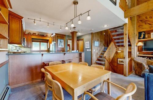 Ludlow Apartment | Okemo Trailside 36E