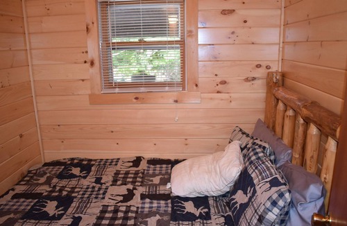Town of Webb Cabin | Old Forge Getaway Cabin