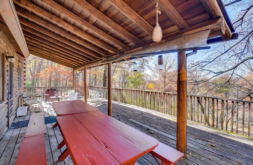 Kabletown Cabin | On-Site Trails, Pond! Rustic Harpers Ferry Cabin