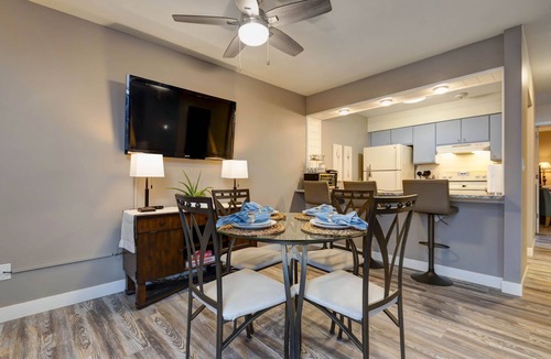 Table Rock Condo | One Bedroom Royale Retreat | Amenities Views Golf