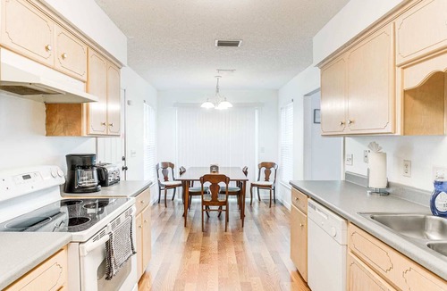 Brunswick House | One family 3-bedroom FULL HOUSE with 2 car garage in Brunswick, GA