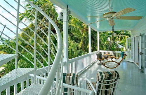 Truman Annex House | Palm Trees Ocean Breeze Key West FL