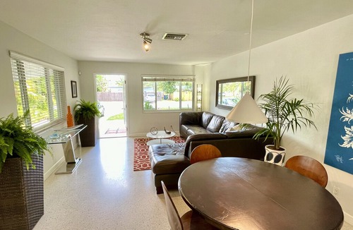 Middle River Terrace House | Peaceful 2 bed/2Bath Home Close to Wilton Manors
