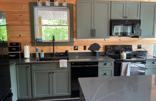 Bridgton House | Peaceful family cabin in the woods