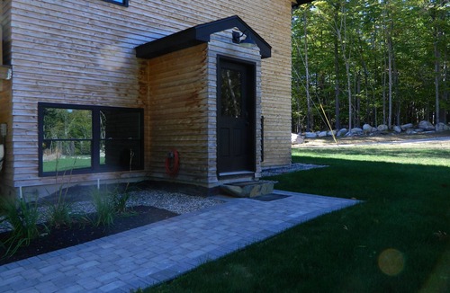 Bridgton House | Peaceful family cabin in the woods
