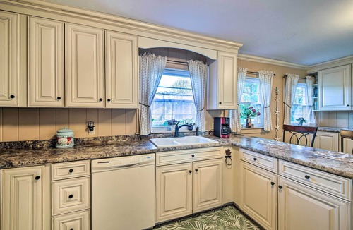 Bath House | Peaceful Maine Home w/Patio: Ocean Inlet Getaway!