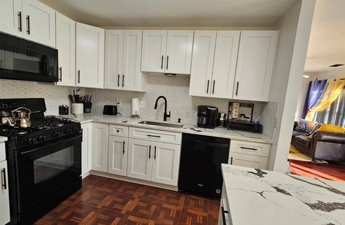 Lorton Condo | "Peaceful Paradise' A Cozy and Peaceful Condo In Lorton!