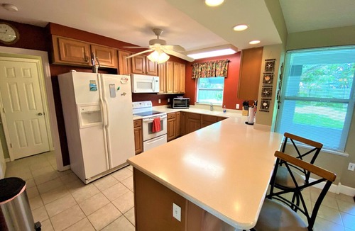 Venetian Way House | Pelican Landing 3 Bed 2 Bath w Private Pool