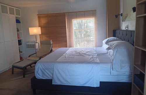 Spring Hill Apartment | Perfect studio with AC in nice Spring Hill location