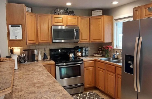 Southwest Ada County Alliance House | Pet-Friendly 3BR Home w/Hot Tub, Large Fenced Back Yard -Boise