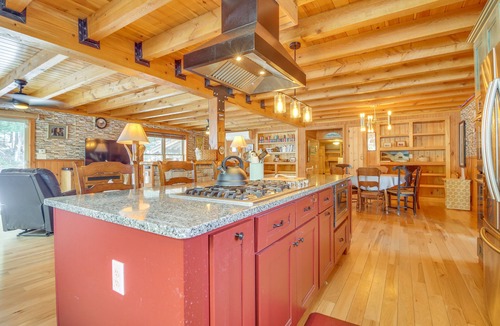 Carthage House | Pet-Friendly Carthage Home with Fire Pit!