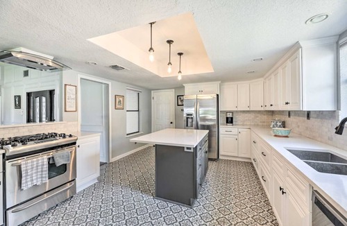 Lockhart House | Pet-Friendly Lockhart Home With Private Yard!