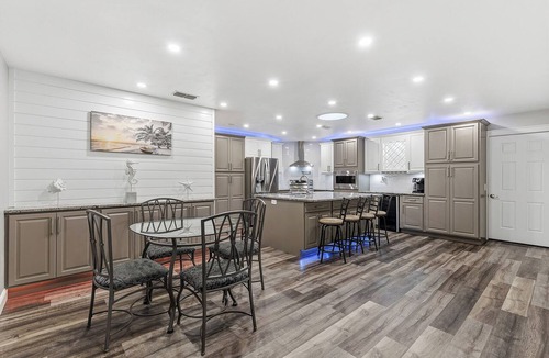Allandale House | 🐾Pet-Friendly One Level Pool Home | Near Beach + River Jordan's Sunny Days☀️