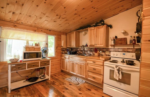 West Poland Cottage | Pet-Friendly Tripp Lake Cottage with Stunning Sunsets