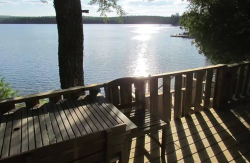 Lincoln Cabin | Picturesque Lakeside Bunkhouse in Maine