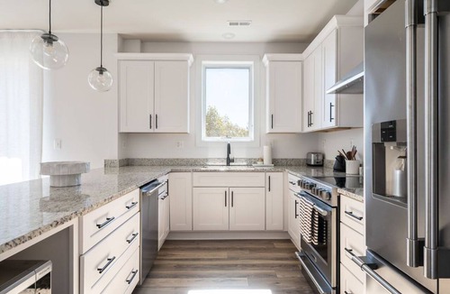 Batesville Apartment | Piedmont Place 402 | Spacious 2-Bedroom Condo in Crozet