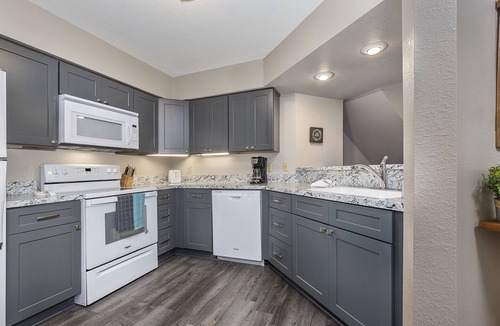 Table Rock Condo | Pointe Royale, Indoor Pool, Fly Fishing