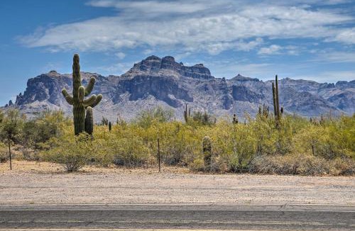 Apache Junction House | Pool! Couples Haven 1 Mi to Dtwn Apache Junction