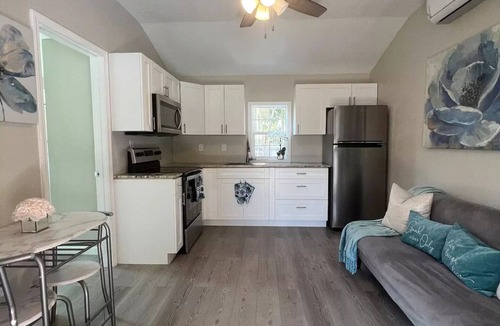 Arlington House | POOL home near BEACH with entertainment for all!