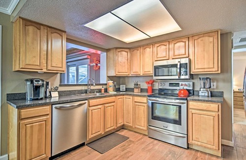Walsingham House | Pool, Hot Tub, Free 4 Splash Park Tix, love Dogs