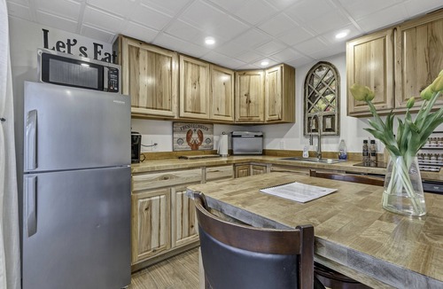 York House | Pristine & Peaceful Guest Quarters, near York & Kittery Beaches