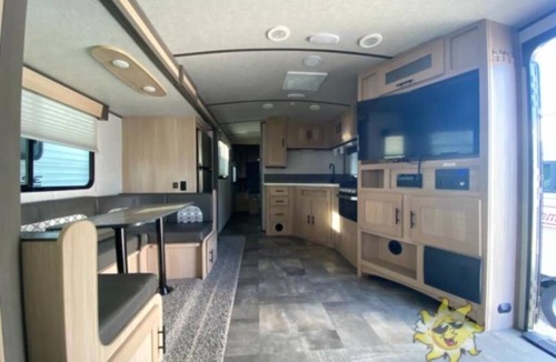 Okeechobee House | Private 2020 camper w/ dock and lake access