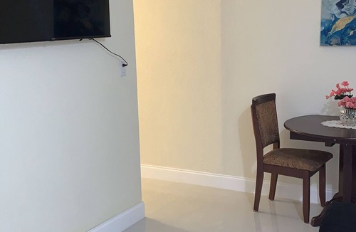 Greenacres House | Private accommodation Located 10 minutes from downtown, 5 from airport
