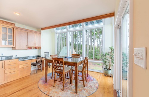 Weirwood House | Private Beach & Private Dock! Luxury Beachfront 5 Bedroom, 3.5 Bath home