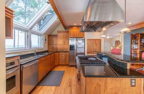 Weirwood House | Private Beach & Private Dock! Luxury Beachfront 5 Bedroom, 3.5 Bath home